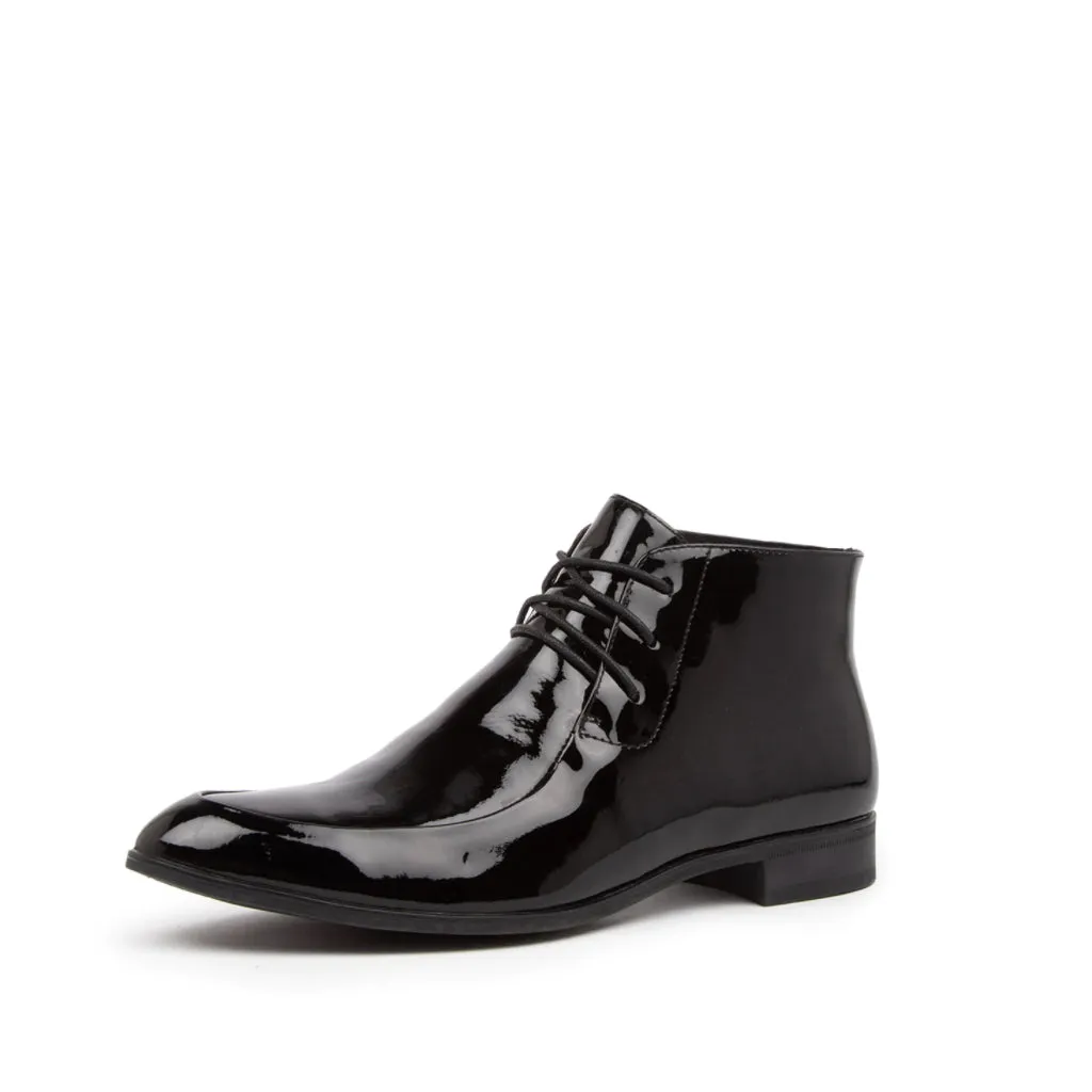 Django & Juliette Women's Goliath in Black