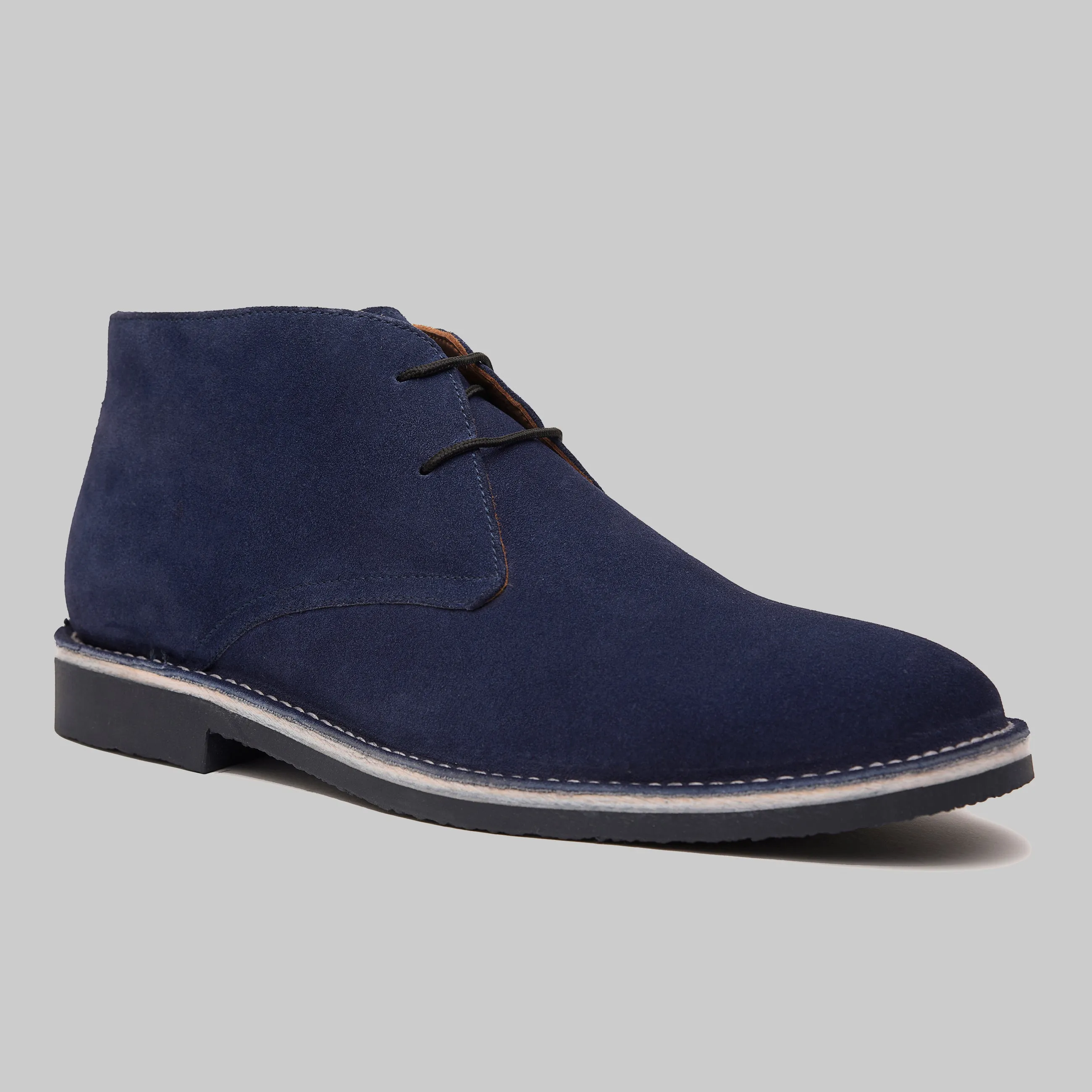 Lorenzo Suede Chukka Boots