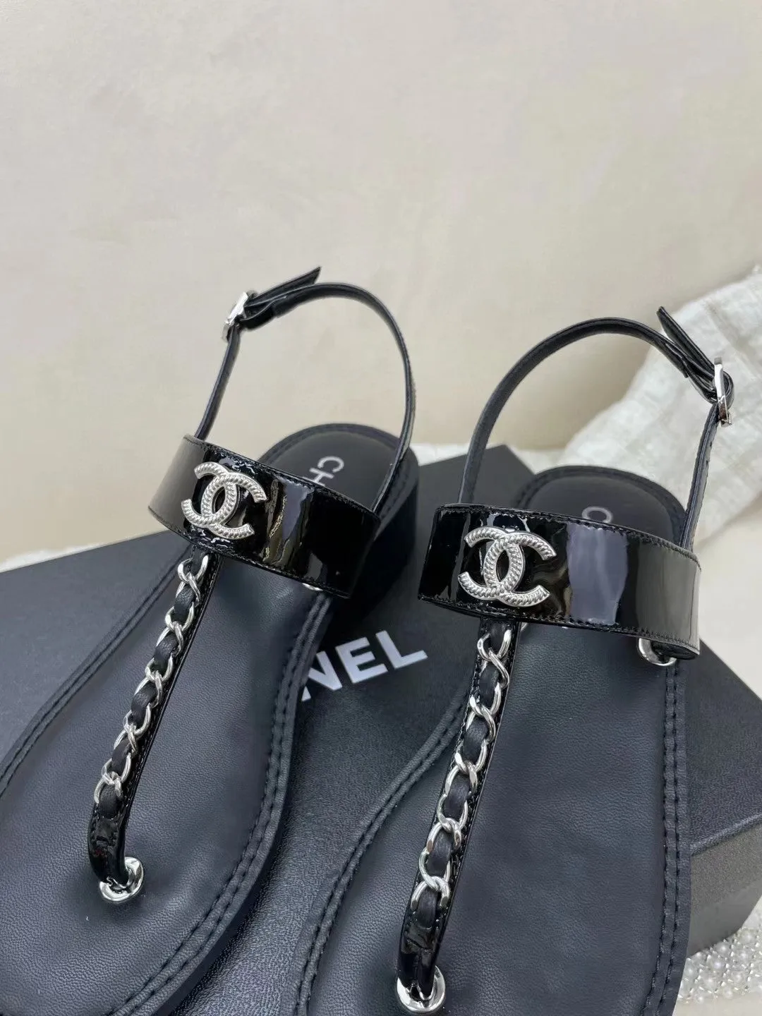 SE871 2022 CC Patent Calfskin Sandals / Size5-11