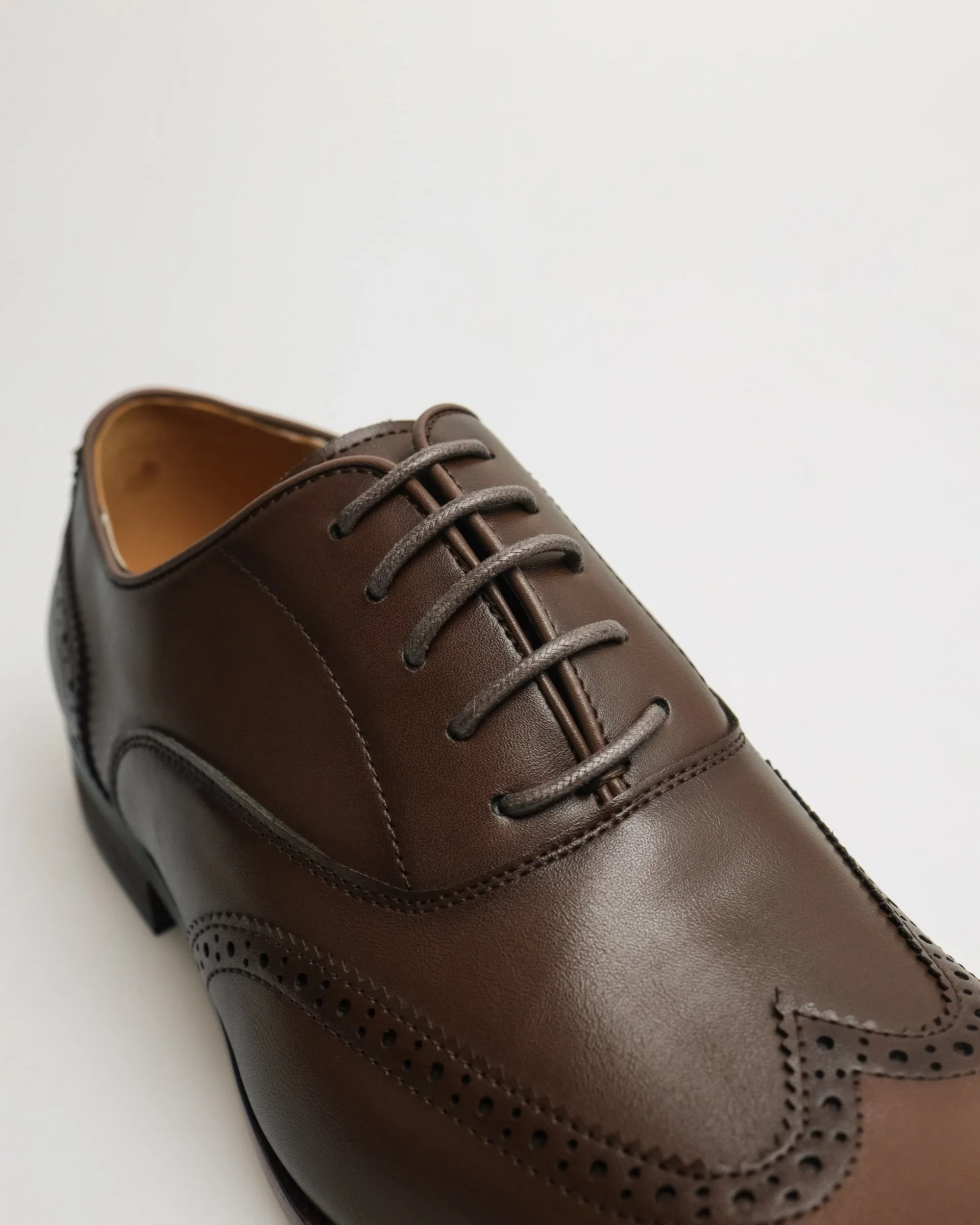 Tomaz F395 Men's Wingtip Oxford