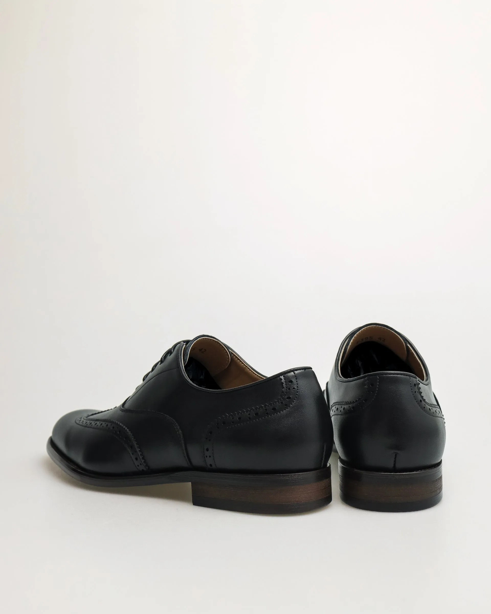Tomaz F395 Men's Wingtip Oxford