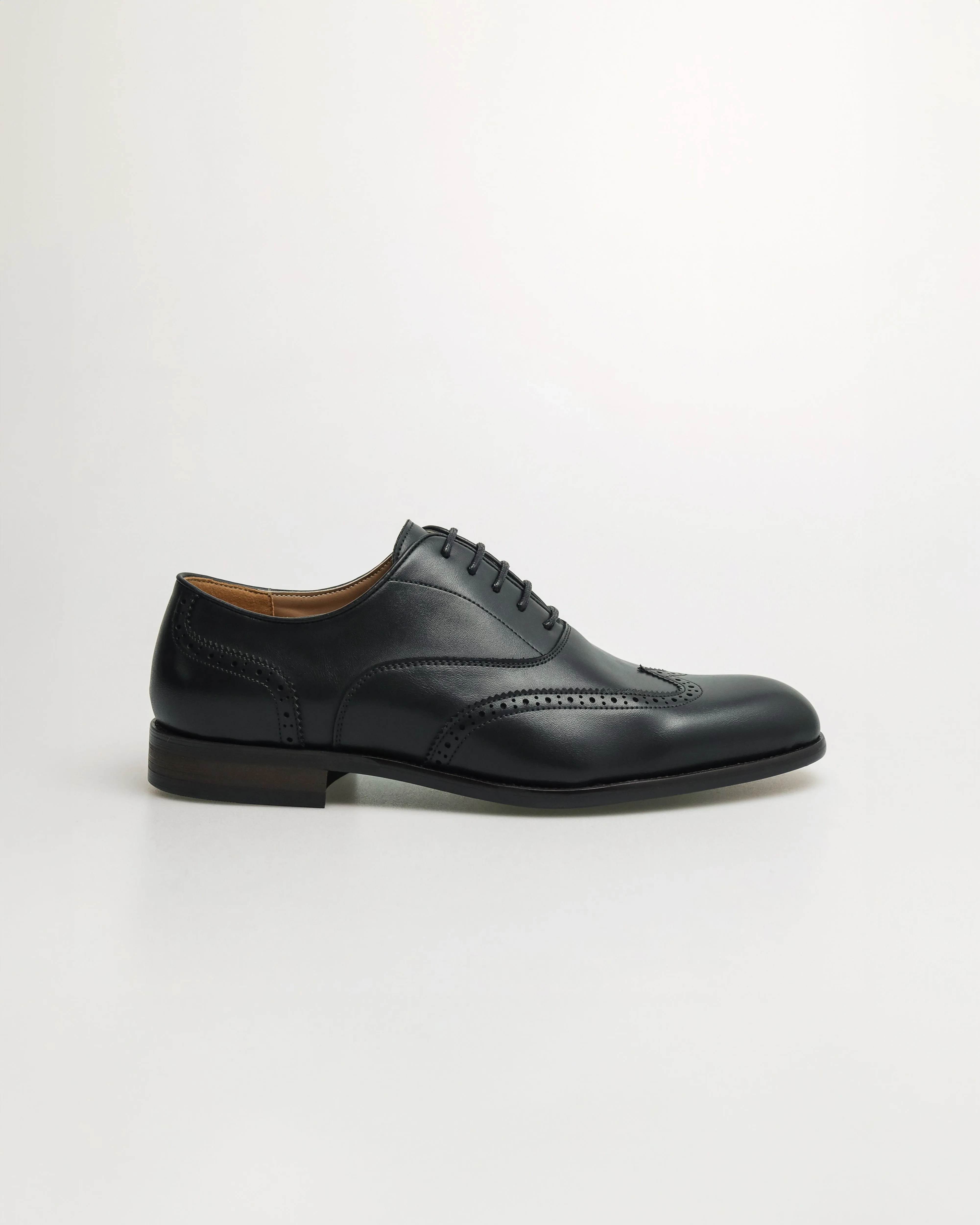 Tomaz F395 Men's Wingtip Oxford